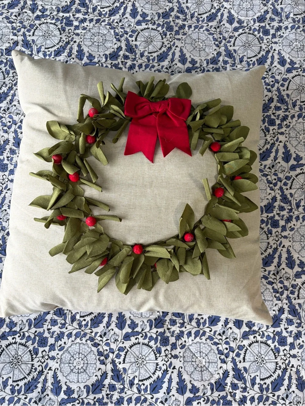 Holiday Wreath Pillow Cover with Red Bow and Green Leaves 3D Christmas